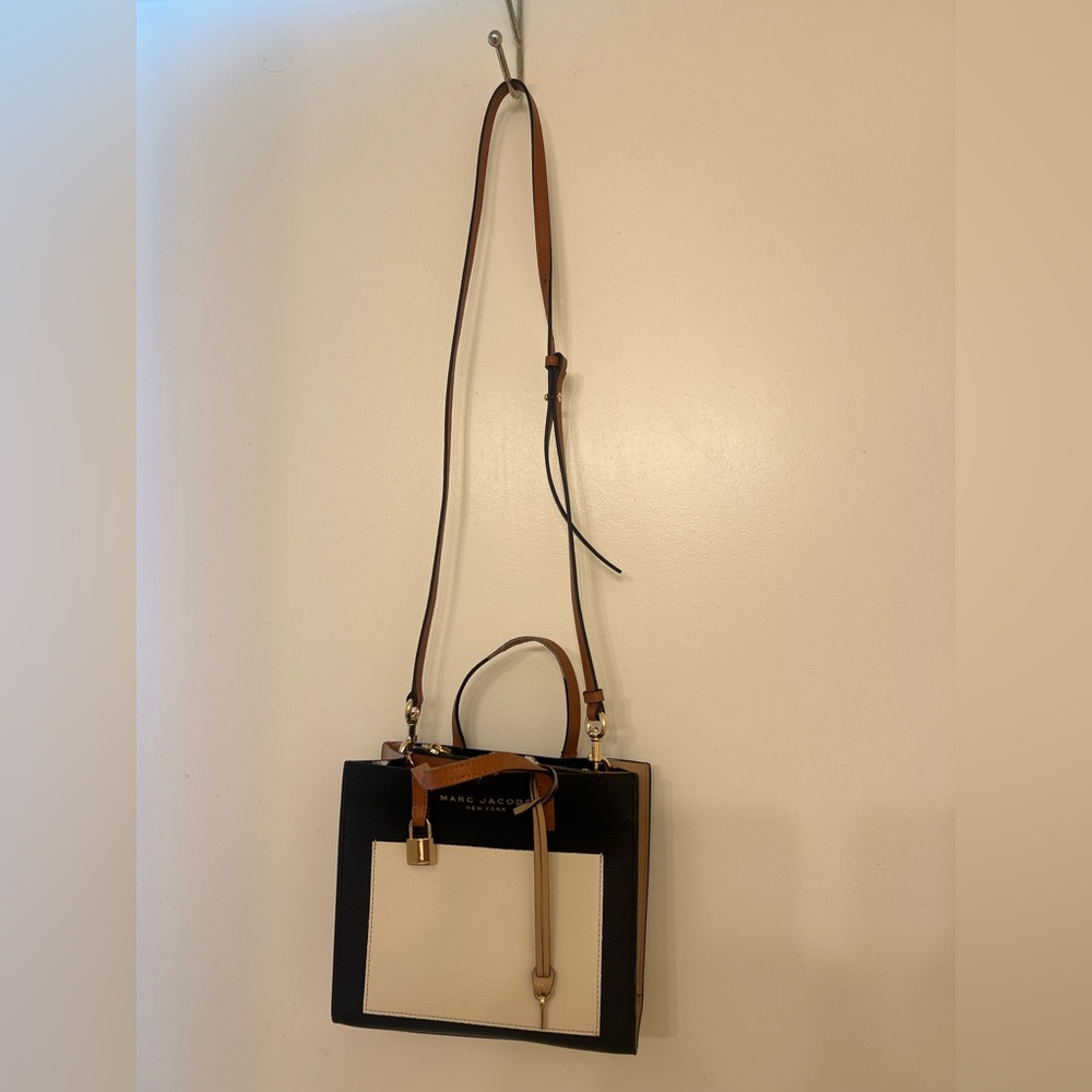 Marc Jacobs Black & Cream Leather Tote - Picture 2 of 11